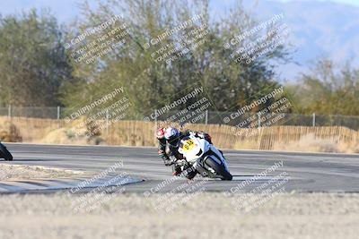 media/Jan-11-2025-CVMA (Sat) [[ddeb3f563a]]/Race 10-Amateur Supersport Middleweight/